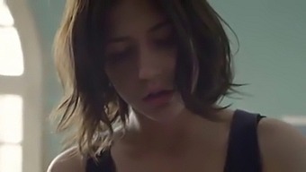 אדל אקסרקופולוס במפגש חם (2016)